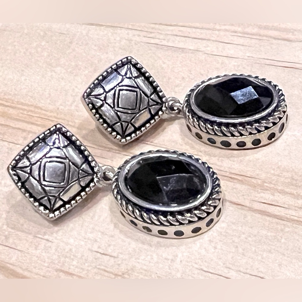 Vintage silver earrings with faux black onyx